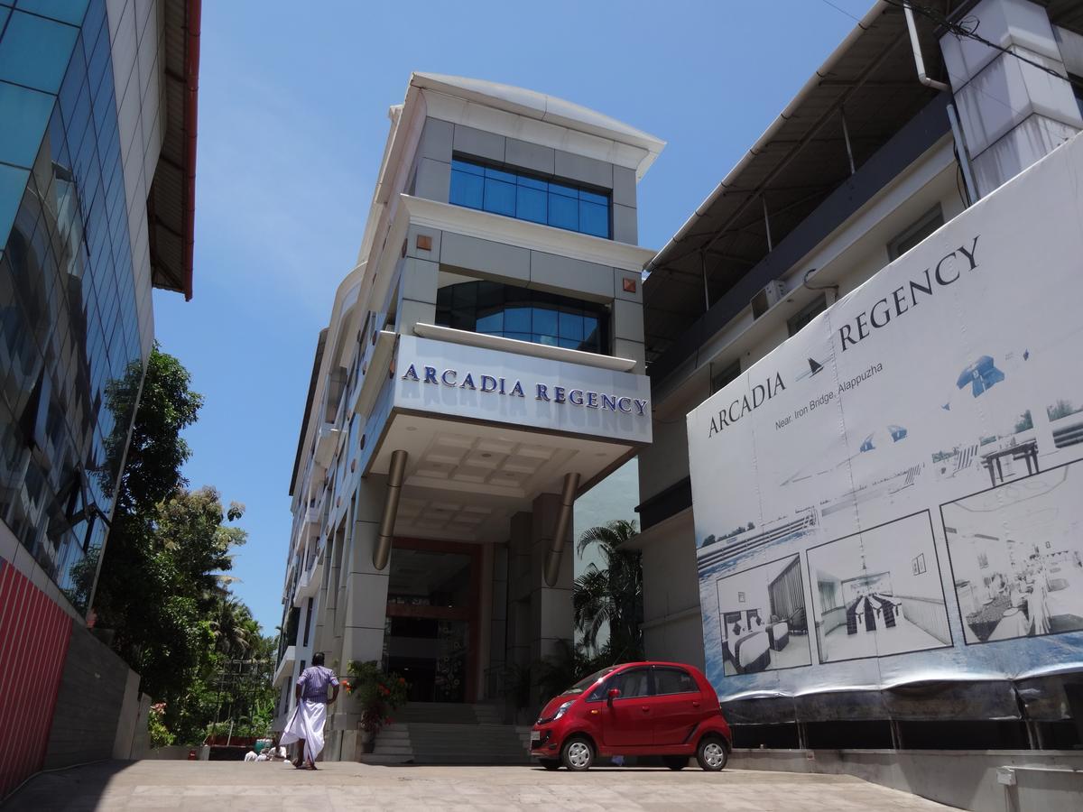 Hotel Arcadia Regency Alappuzha Екстер'єр фото