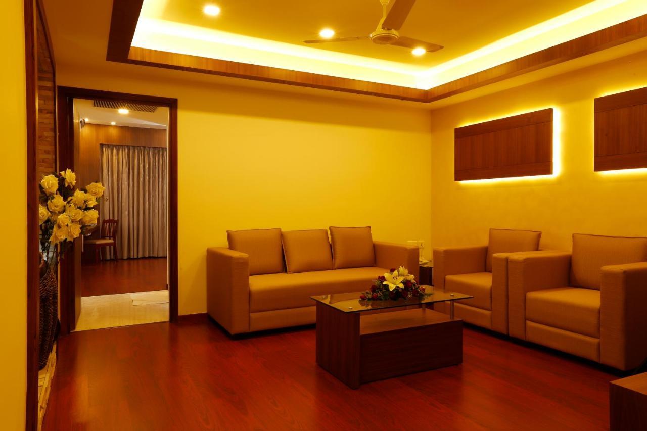 Hotel Arcadia Regency Alappuzha Екстер'єр фото