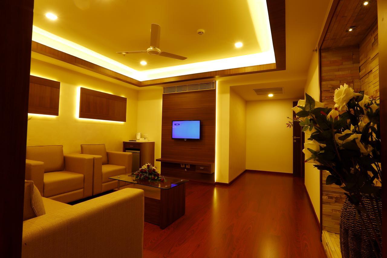 Hotel Arcadia Regency Alappuzha Екстер'єр фото