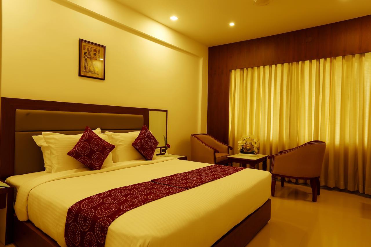 Hotel Arcadia Regency Alappuzha Екстер'єр фото