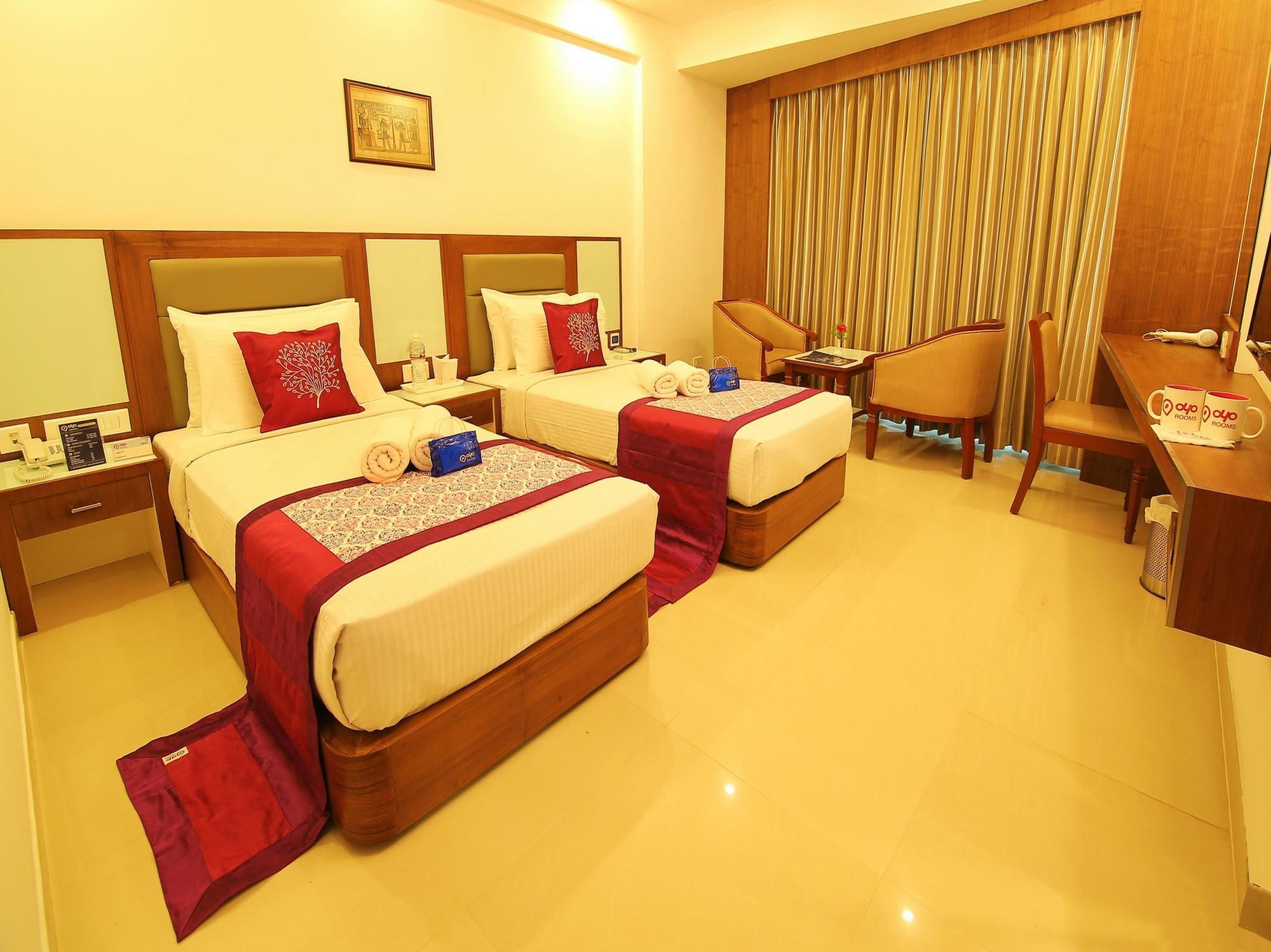 Hotel Arcadia Regency Alappuzha Екстер'єр фото